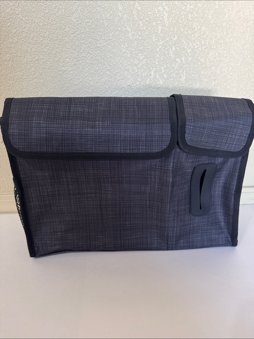 Thirty-One Pack n Pull Caddy in black cross pop